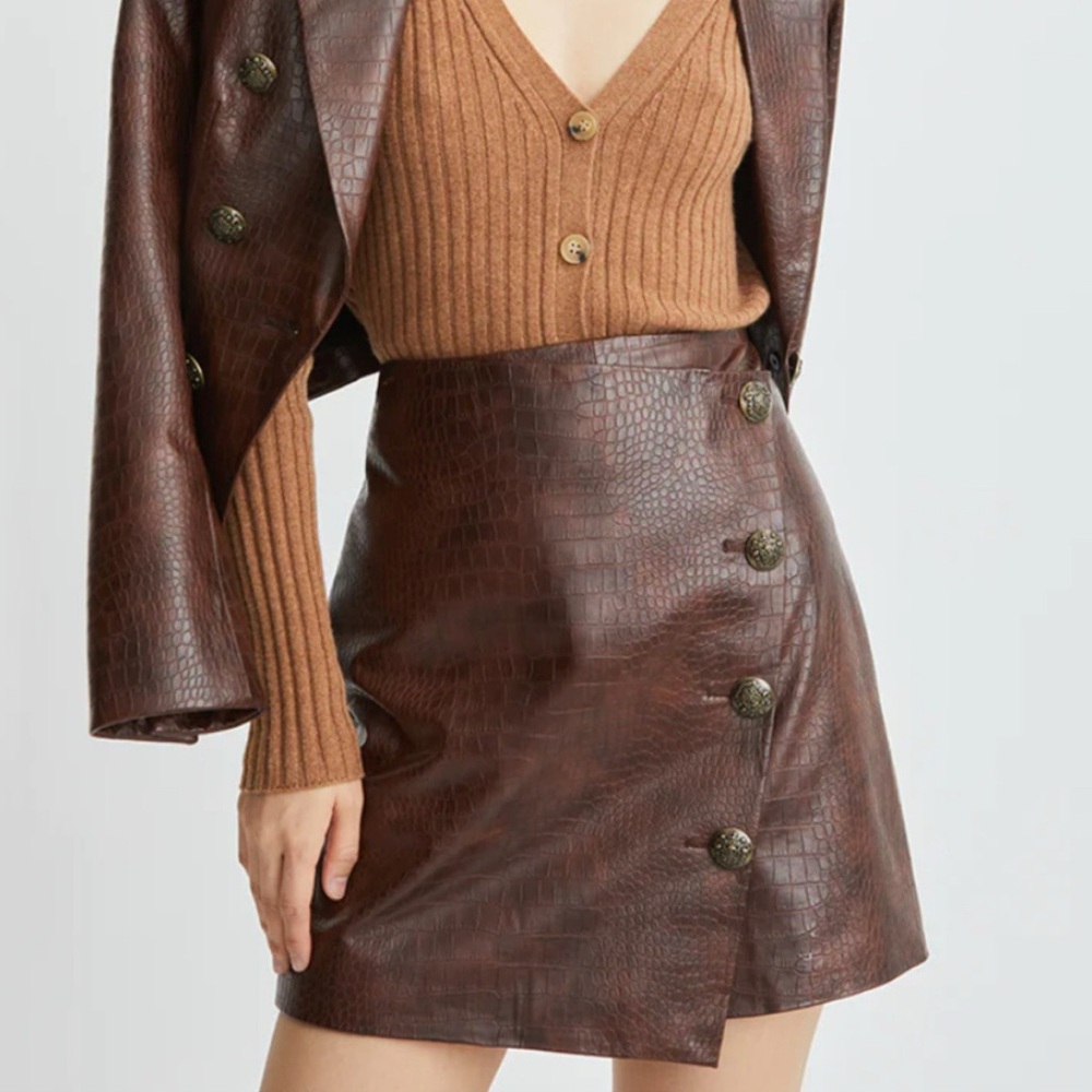 Veronica Beard Dinard Croc Embossed Vegan Leather Mini Skirt Gold Crest Buttons